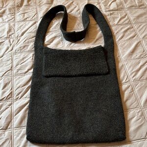 Peruvian connection, hand knit alpaca bag